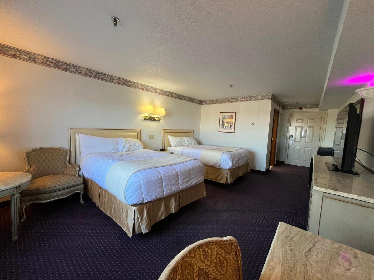 Presque Isle Hotel Esterno foto
