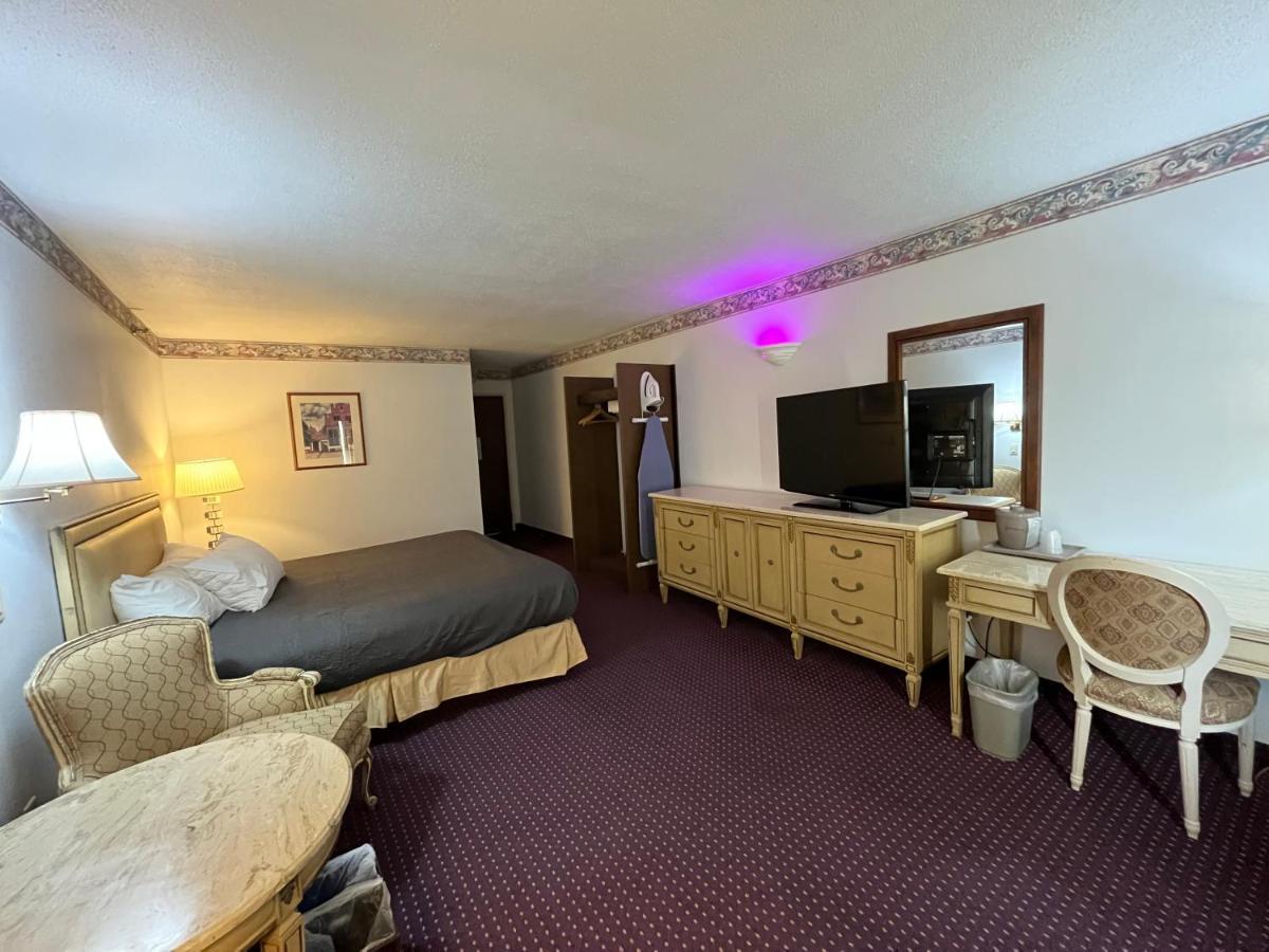 Presque Isle Hotel Esterno foto