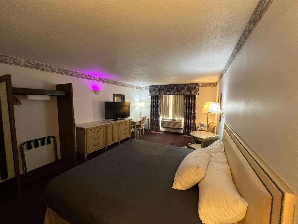 Presque Isle Hotel Esterno foto